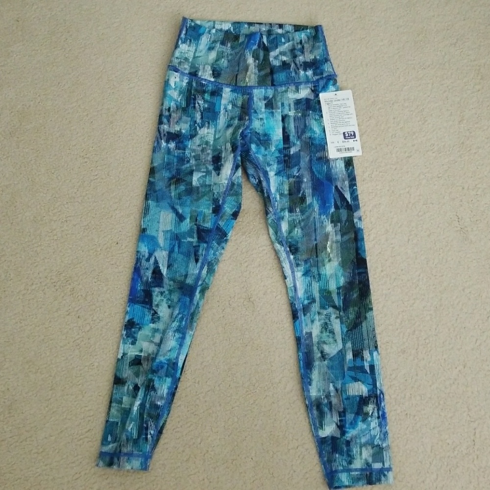 NWT Lululemon Wunder Under HR - Picture 2 of 3